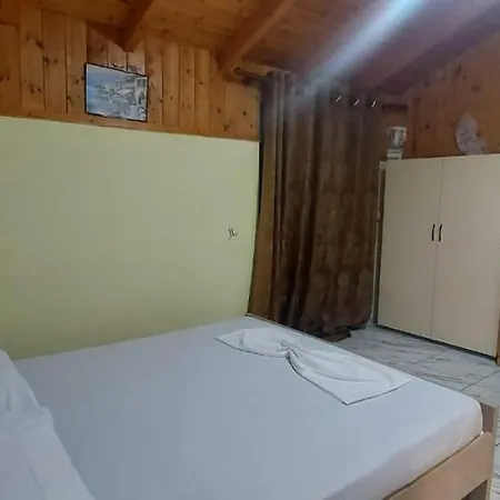 펜션 Novruzi Complex *